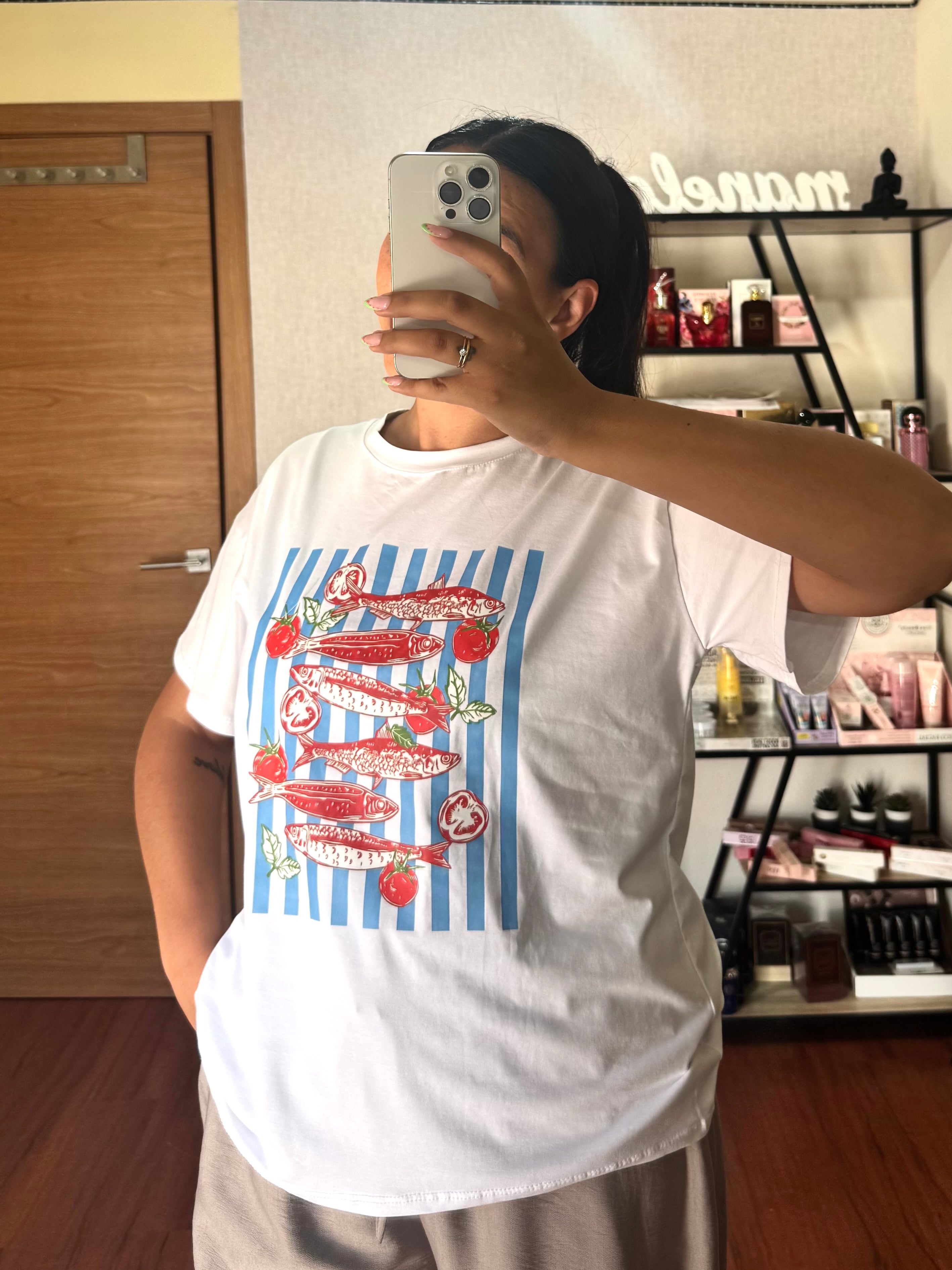 Camiseta sardina roja